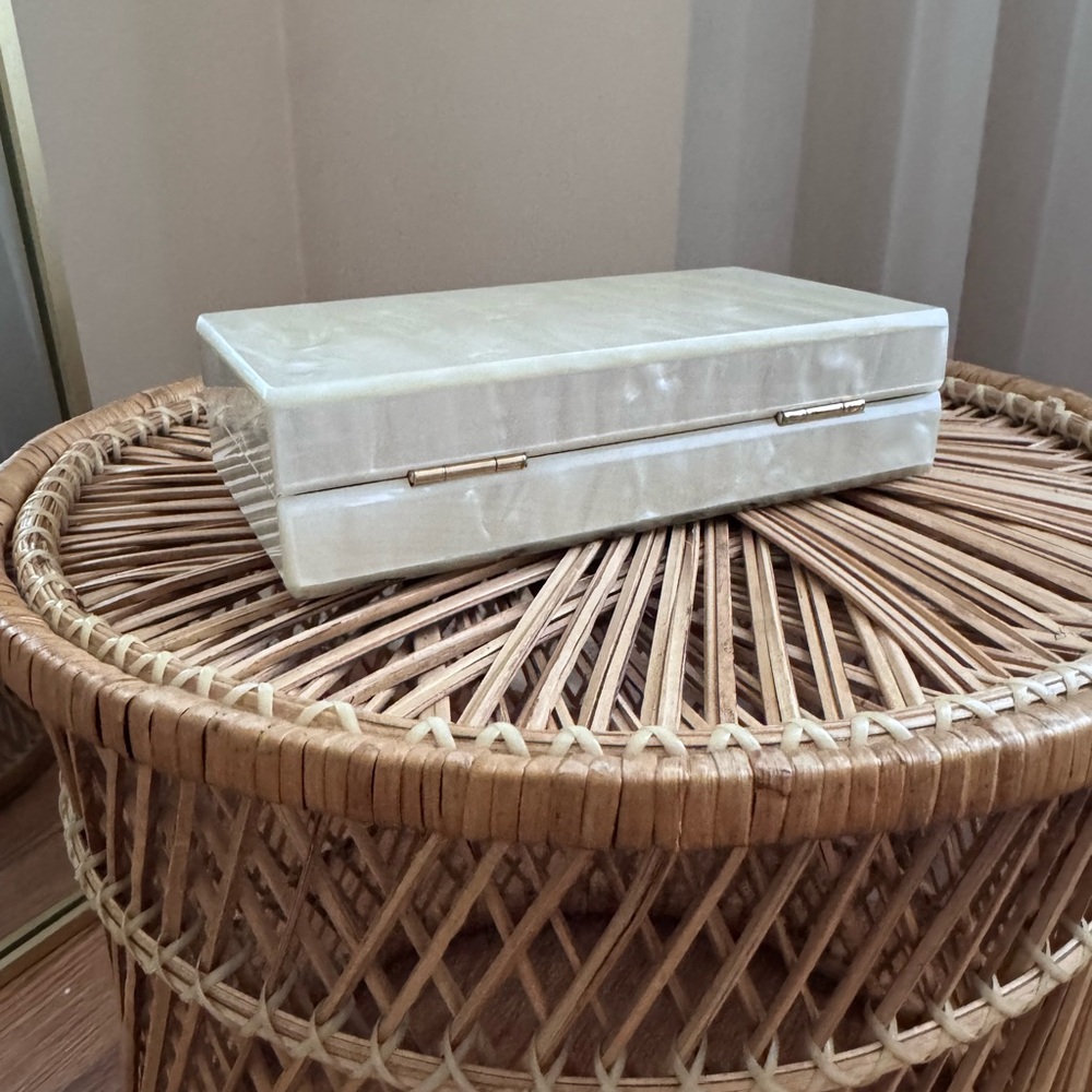 A New Day Marble Resin Clutch Bag - Picture 10 of 12